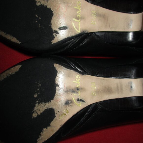 Clarks Pumps - Picture 11 of 11